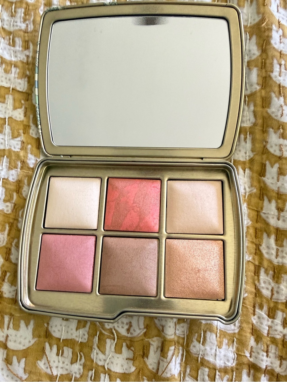 Hourglass Ambient Dragon Lighting edit unlocked - Picture 5 of 7